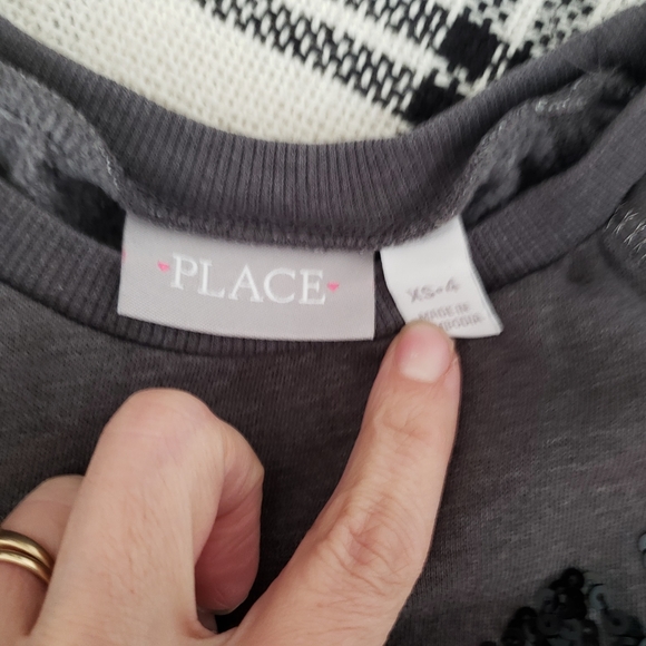 Cold shoulder Sweatshirt - Picture 5 of 6